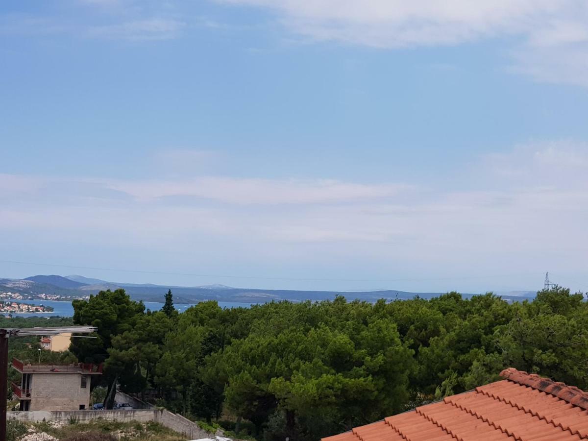 Holiday House "Villa Flora" Шибеник Экстерьер фото